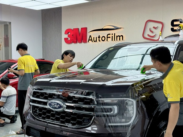 Hoàng Kim Phát - KingWrap Nghệ An: Chuyên gia dán PPF tiêu chuẩn Mỹ