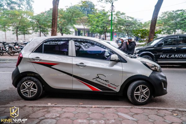 Mẫu Dán tem xe oto đẹp KIA Mroning