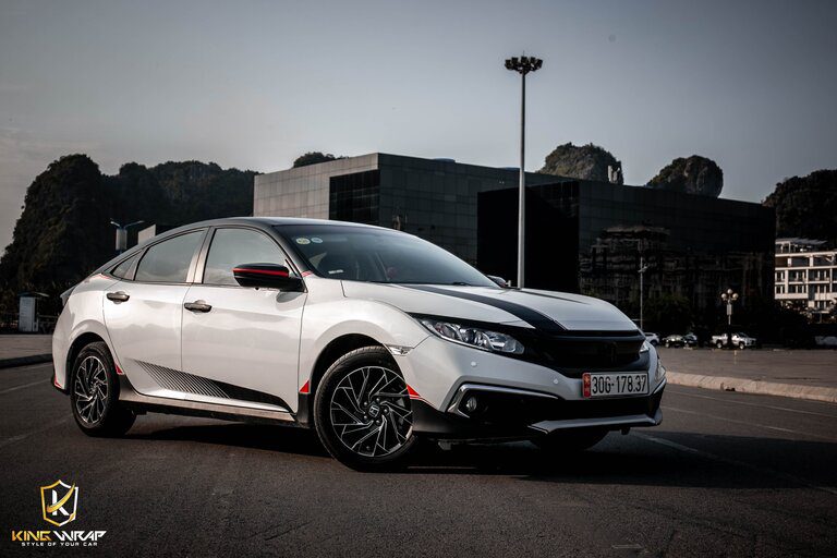 Dán Nóc Ô Tô Kết Hợp Tem Xe Civic