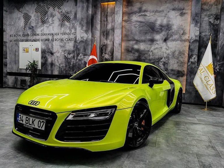 Dán decal đổi màu xe Audi – mã màu RB07 Teckwrap