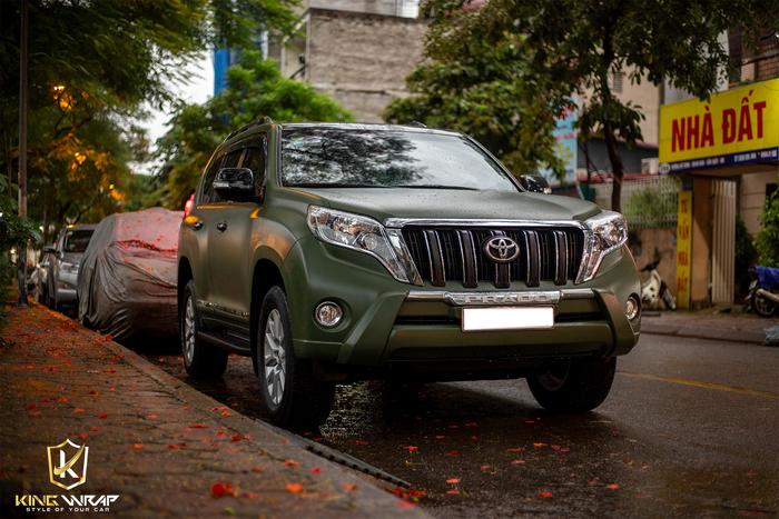 Toyota Landcruise Prado đen sang xanh teckwrap minitary green CM09