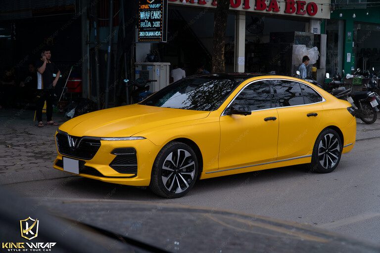 Dán đổi màu vàng lì Vinfast Lux A
