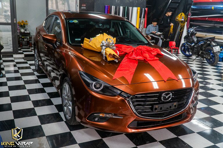 Decal dán xe oto đẹp giá rẻ tại Cầu Giấy Mazda 3