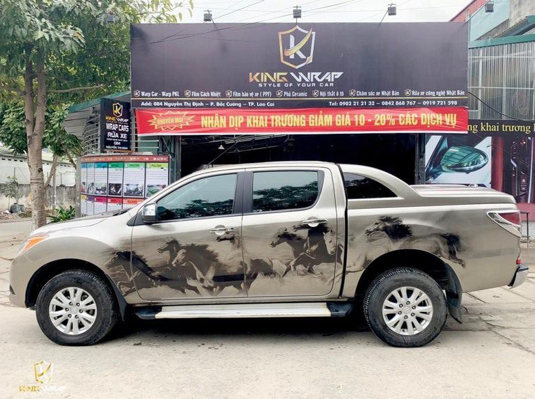 Tem xe oto Mazda BT50 Bát Mã