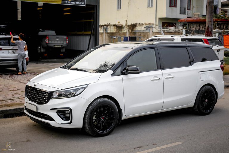 Dán nóc ô tô Kia Sedona