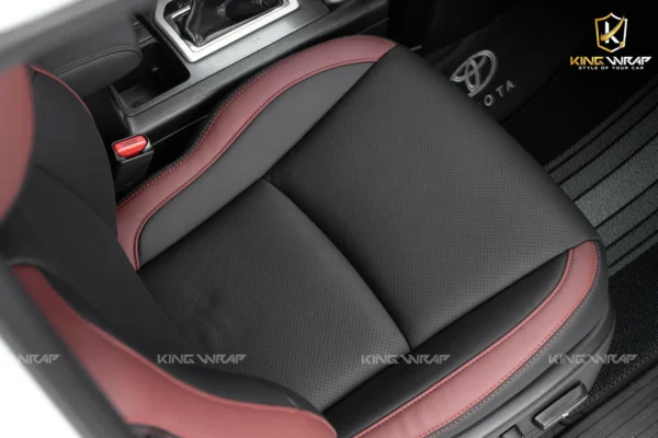 Nâng cấp toàn diện Land Cruiser Prado: Bọc da ghế, thảm sàn Nappa, phim cách nhiệt Photosync, độ đèn và camera hành trình