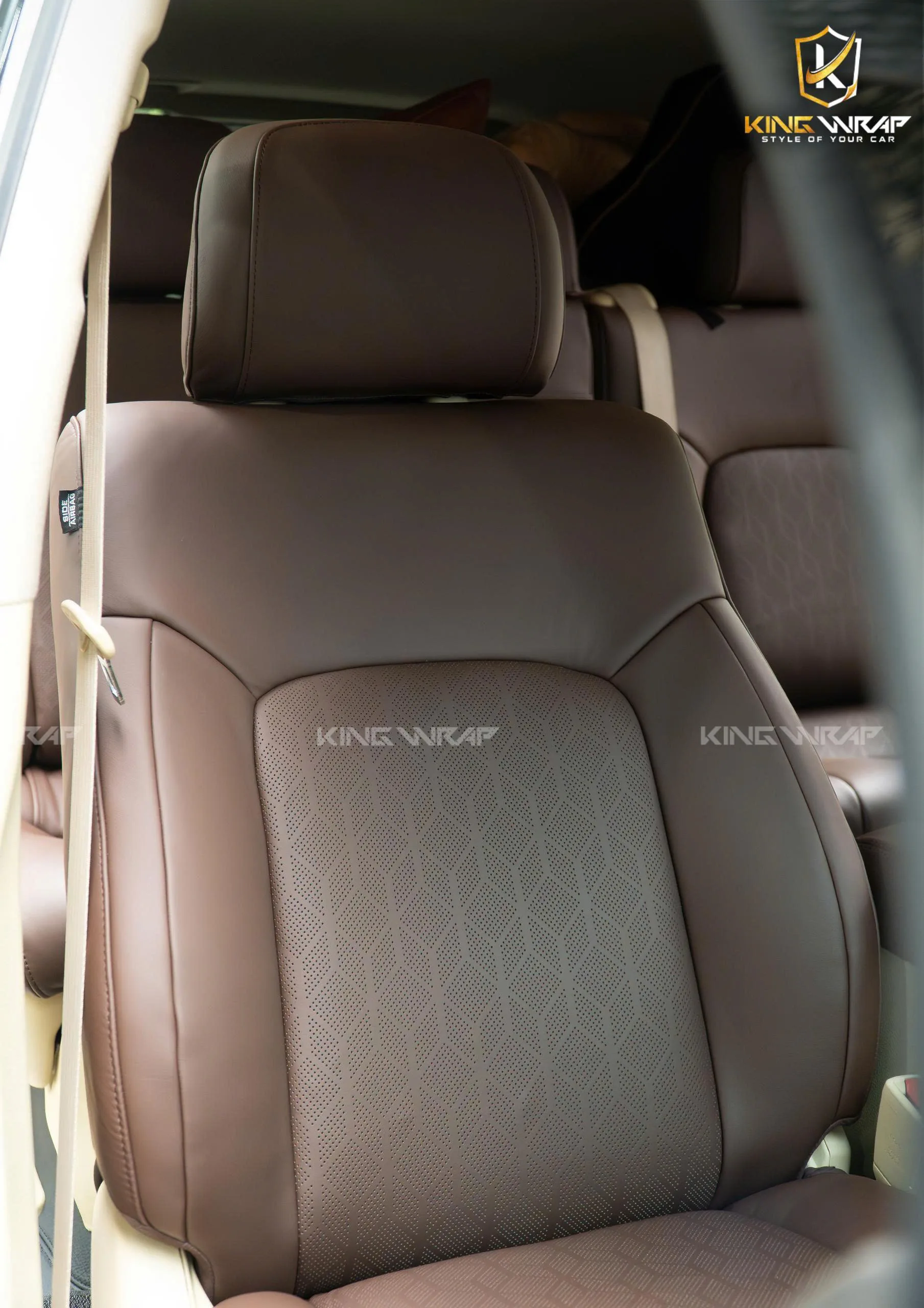 Bọc da bò Ý, thảm sàn Nappa xe Land Cruiser LC200 tại Hoàng Kim Phát