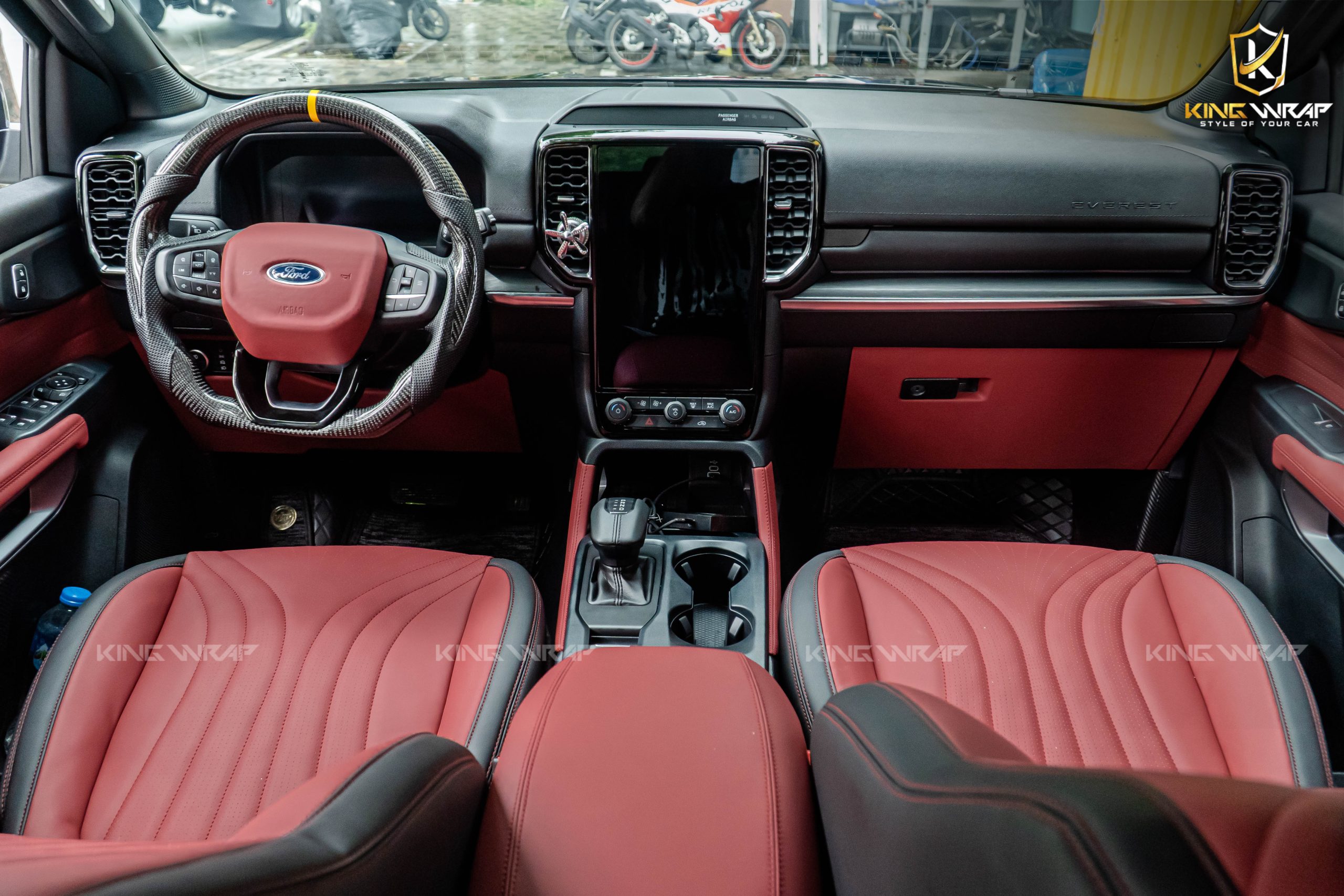 Bọc Ghế Da Ford Everest – Màu Đỏ Đô Quyền Lực