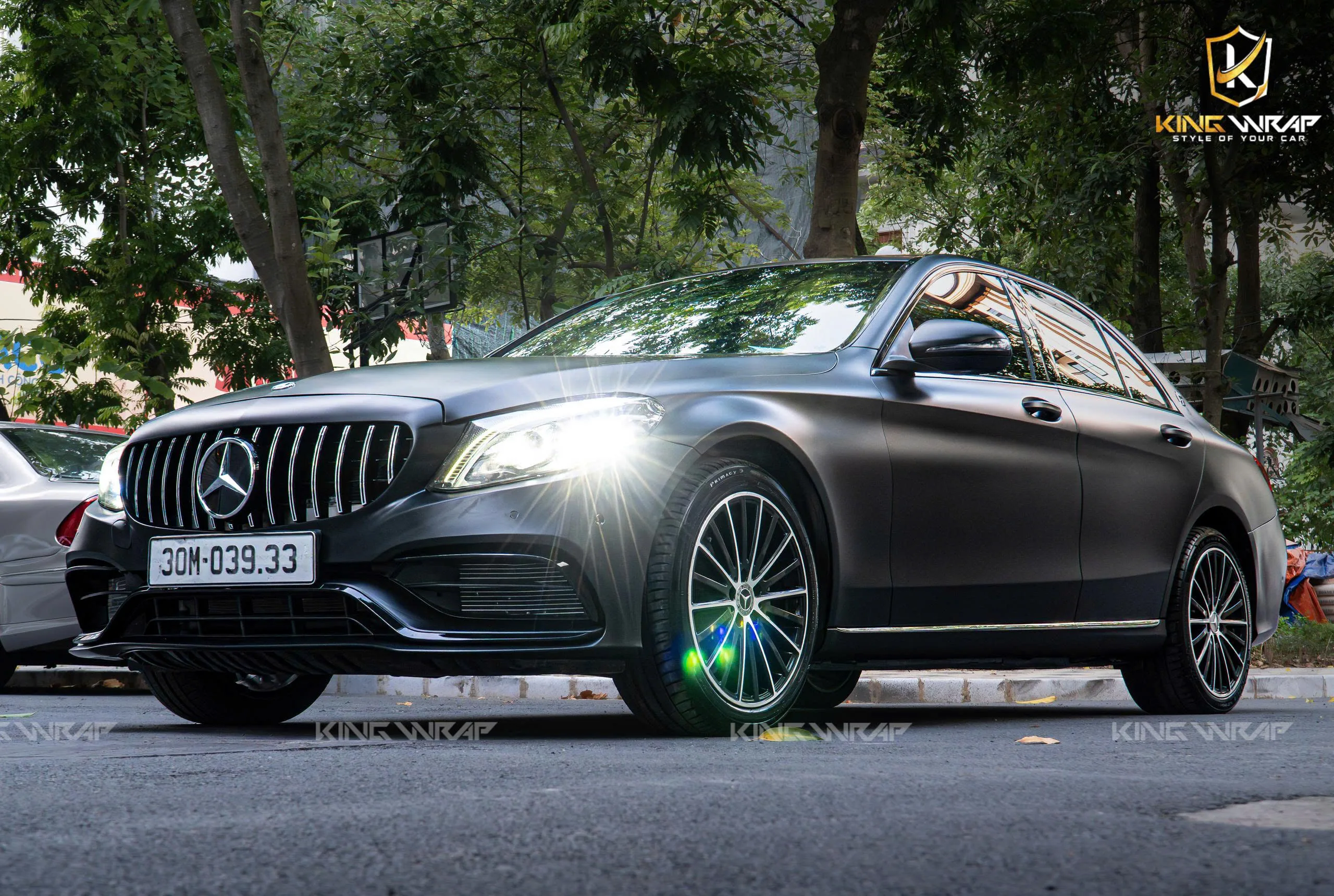 Độ body kit C63 xe Mercedes C200 đẳng cấp chuẩn dân chơi