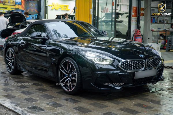 Dán Đổi Màu Đen Bóng BMW Z4