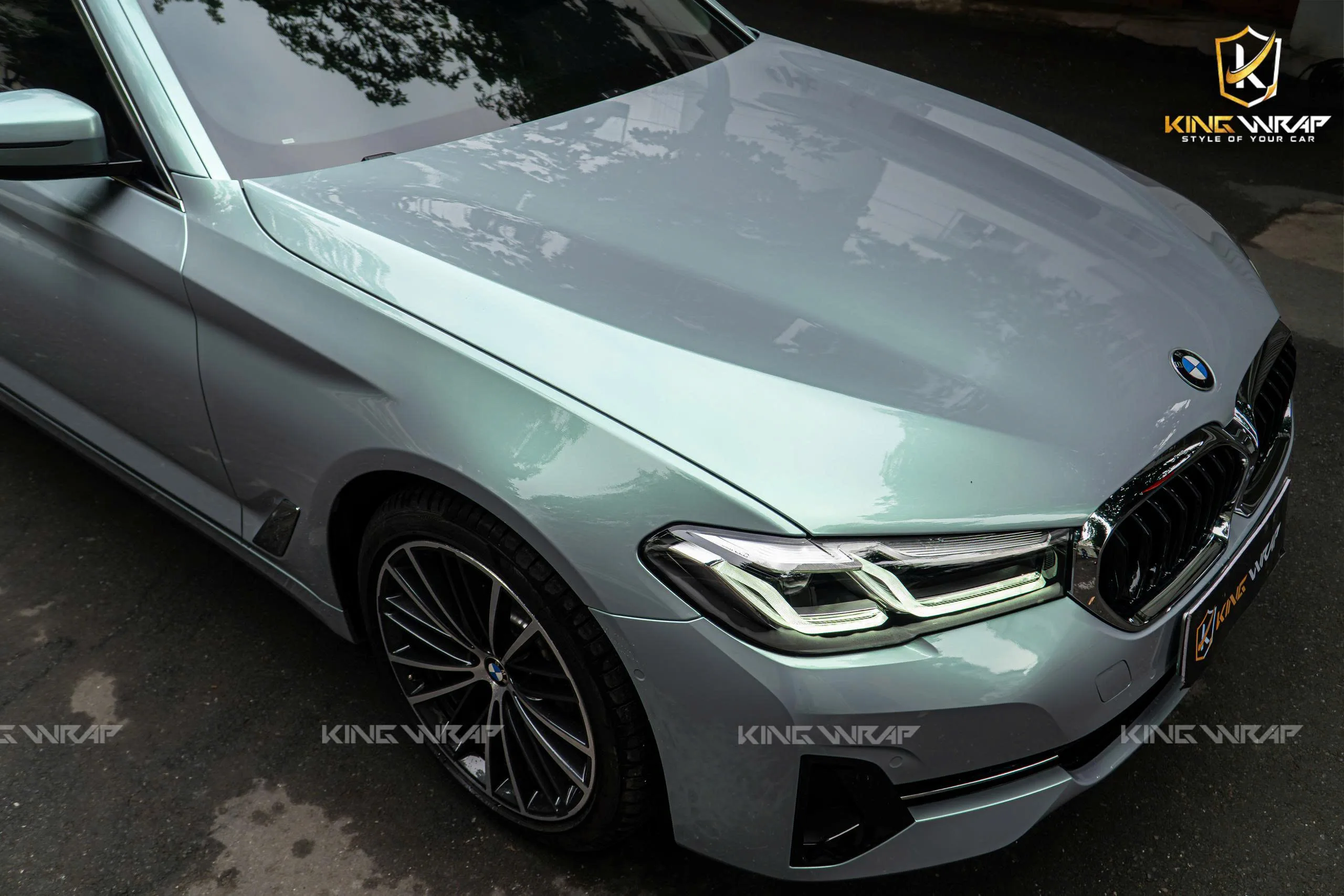 BMW 520i dán decal đổi màu Avery Dennison UWF-212G Tại Hoàng Kim Phát