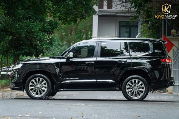 Dán PPF GSWF cho Land Cruiser LC300 tại Hoàng Kim Phát&nbsp;