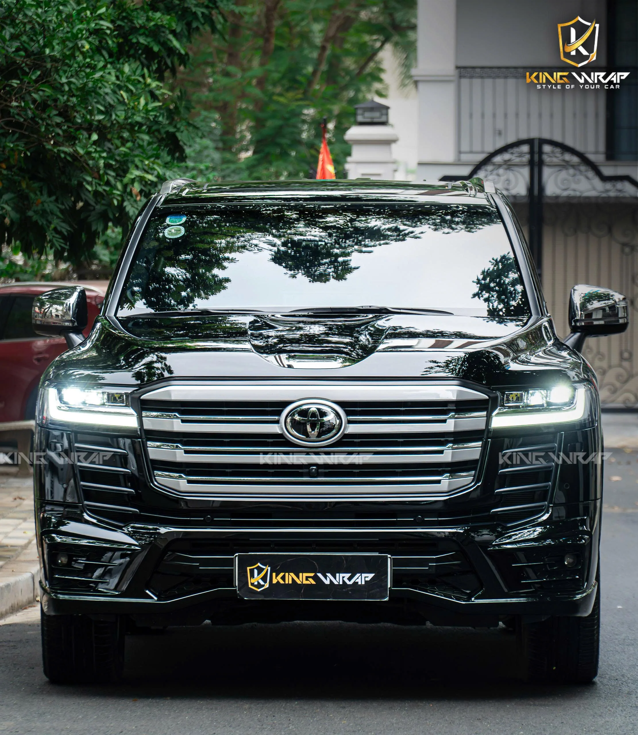 Dán PPF GSWF cho Land Cruiser LC300 tại Hoàng Kim Phát&nbsp;