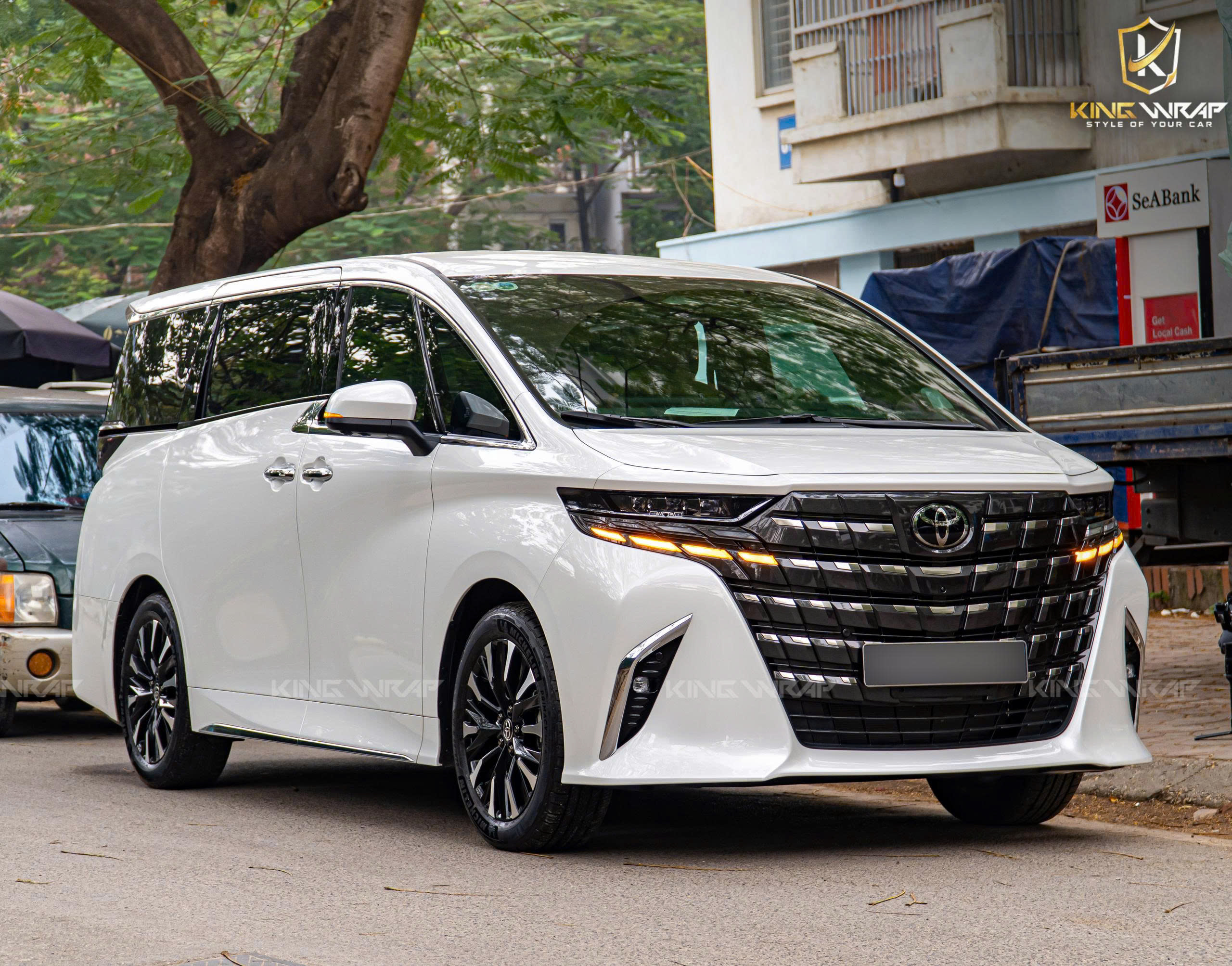 Dán PPF TeckWrap Toyota Alphard – Bảo vệ nội thất