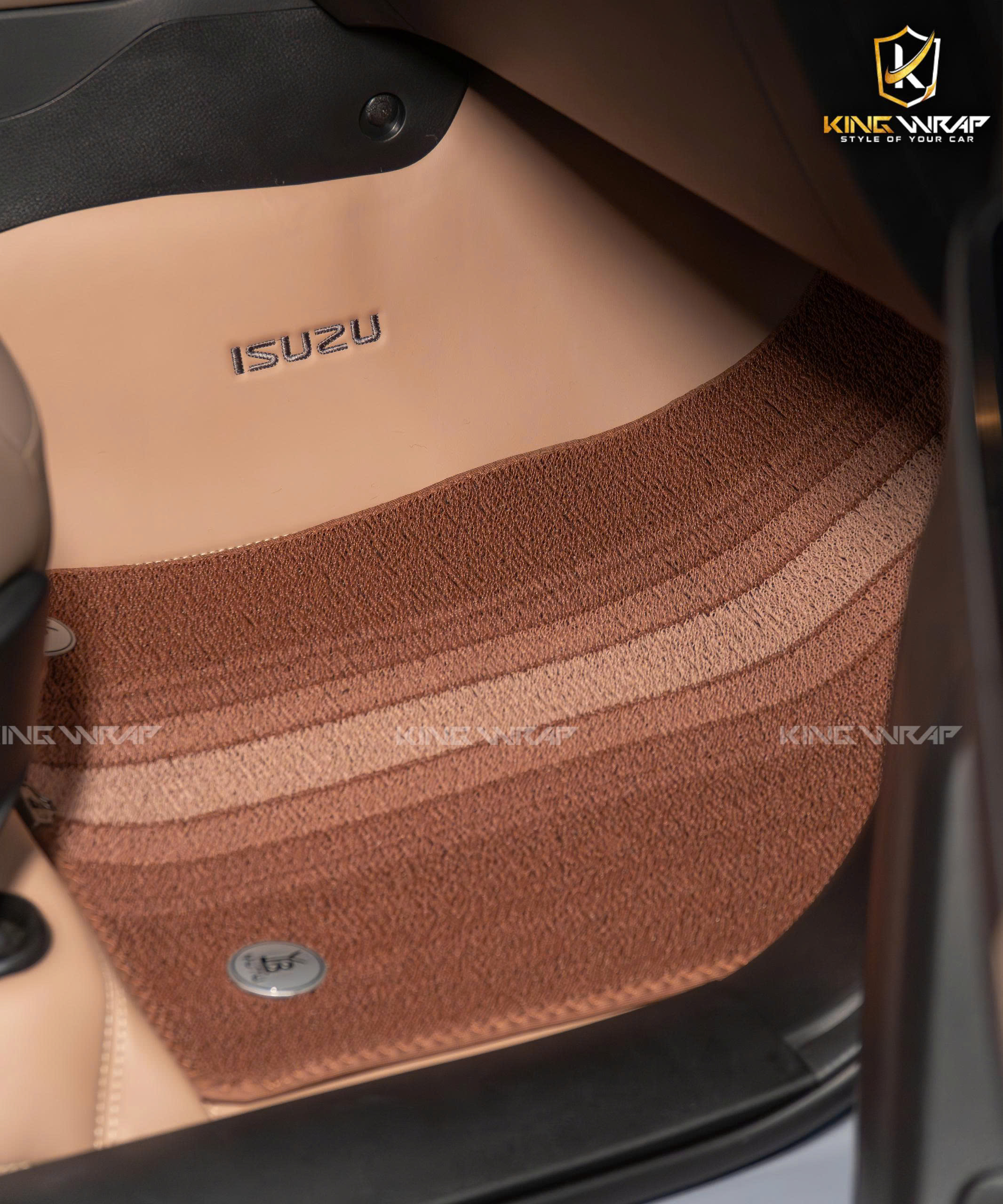 Dịch vụ dán PPF - phim cách nhiệt TeckWrap – thảm sàn Nappa cho ISUZU tại Hoàng Kim Phát