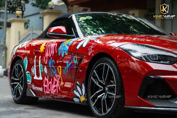 Dán tem xe BMW Z4 phong cách Art độc bản
