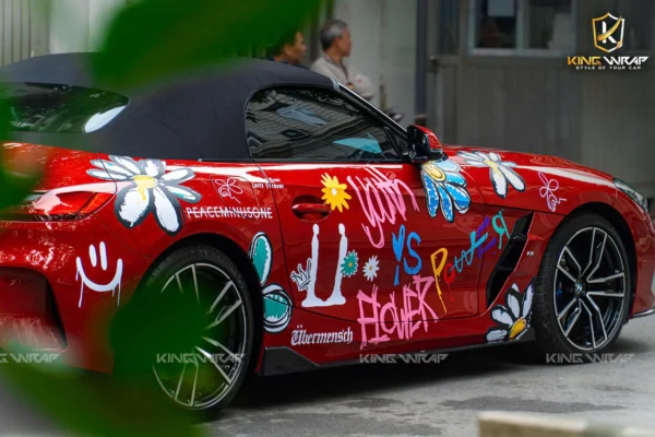 Dán tem xe BMW Z4 phong cách Art độc bản