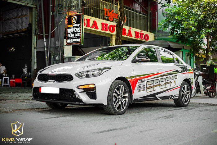 Dán tem sườn Cerato – mẫu tem sườn thể thao