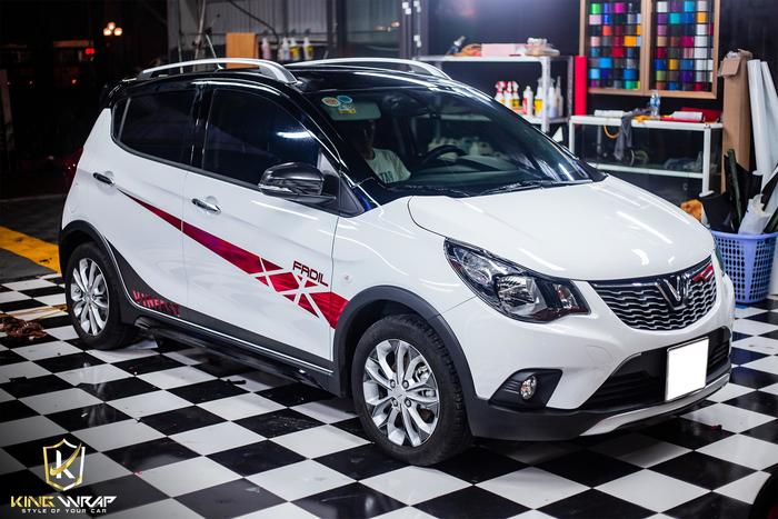 Dán tem xe oto đẹp giá rẻ tại Cầu Giấy VinFast Fadil