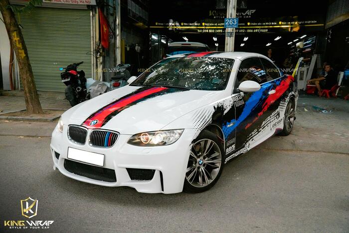 Dán tem xe oto siêu sang BMW đẹp giá rẻ