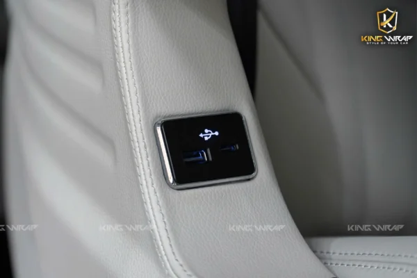 Độ ghế Limousine cho KIA Carnival tại Hoàng Kim Phát