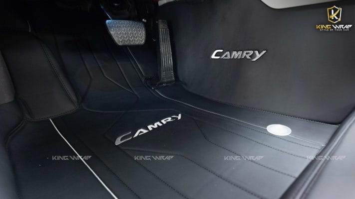 Độ thảm sàn xe Camry – Nâng cấp không gian nội thất sang trọng và sạch sẽ hơn