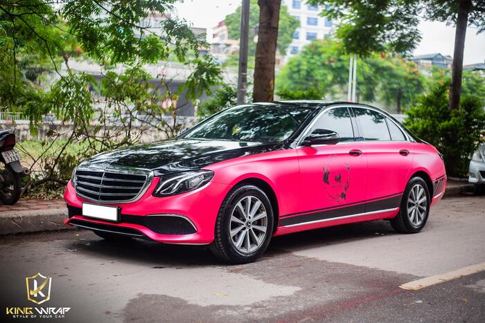 Decal oto đẹp giá rẻ tại Cầu Giấy đổi màu Merc E200 Maybach