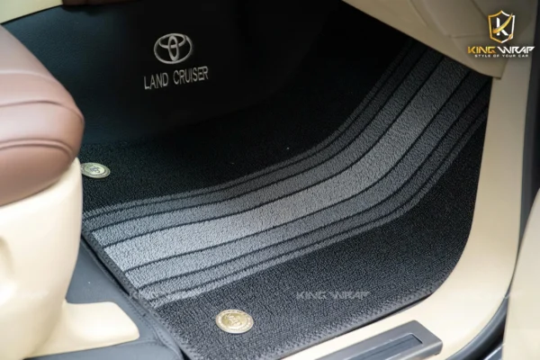 Bọc da bò Ý, thảm sàn Nappa xe Land Cruiser LC200 tại Hoàng Kim Phát
