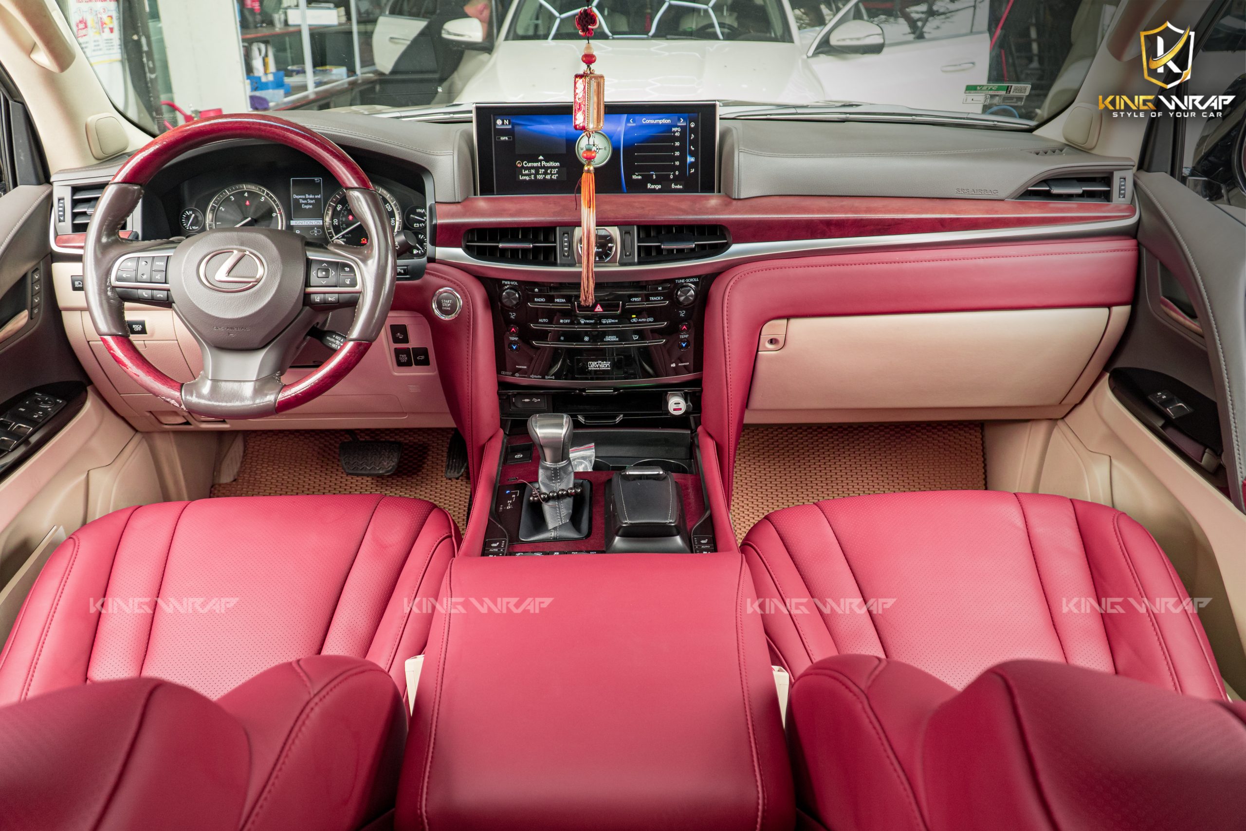 Đổi Màu Nội Thất Lexus LX570 Đẳng Cấp – Sang Trọng