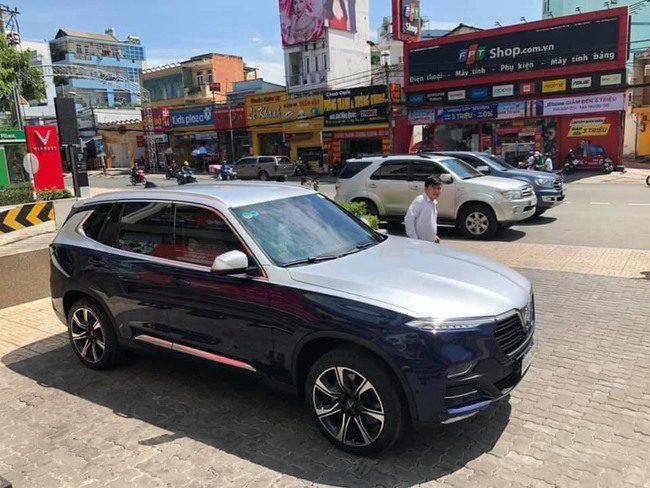Dán decal xe oto đổi màu Maybach LuxSA2.0