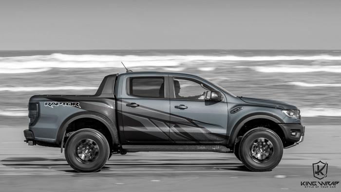 Tem dán xe Ford Everest bền, đẹp, độc nhất vô nhị