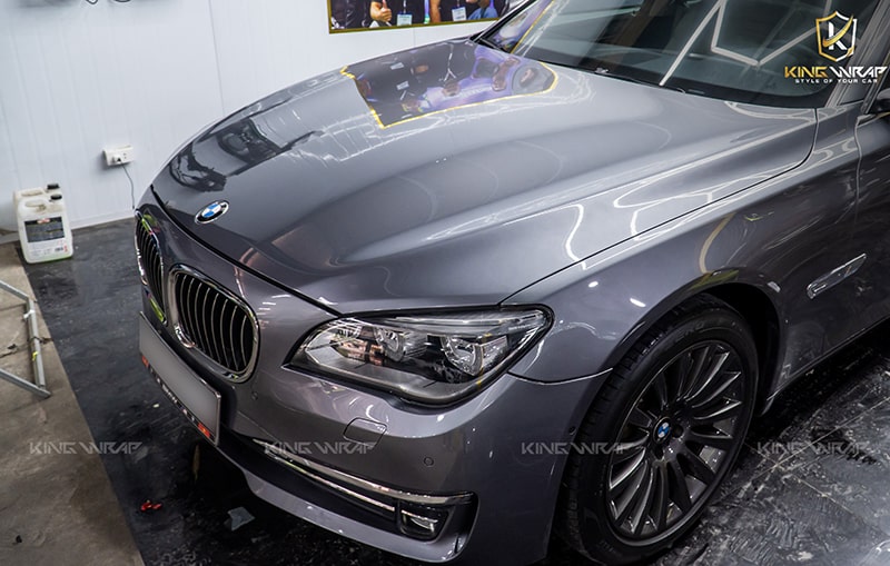 Phủ Ceramic BMW siêu bóng giá rẻ