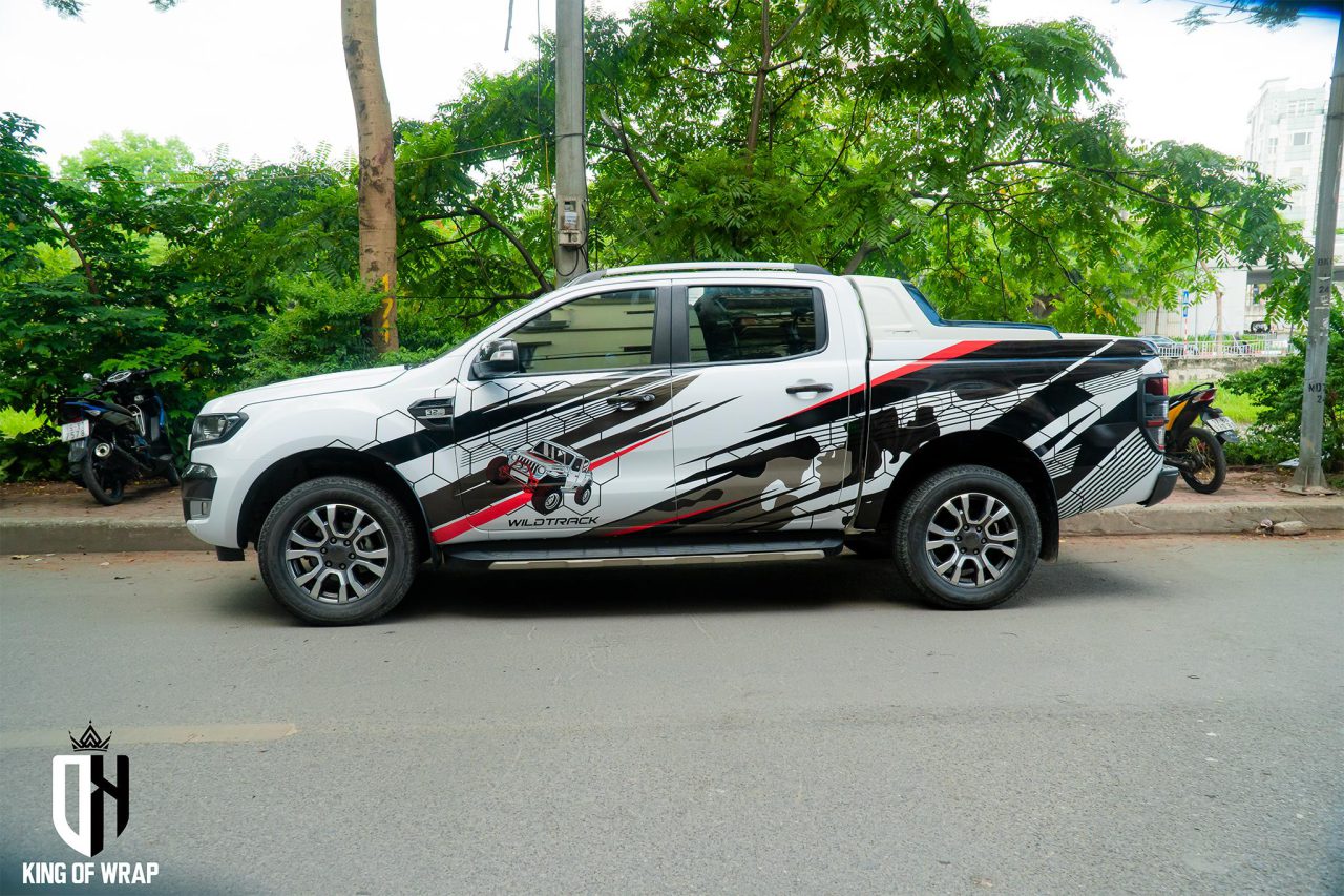 Dán tem xe ô tô đẹp giá rẻ tại Hà Nội Ford Ranger