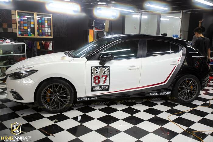Dán tem ghép xe Mazda 3 bằng decal Teckwrap
