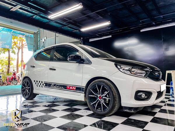 Dán tem sườn Honda Brio RS