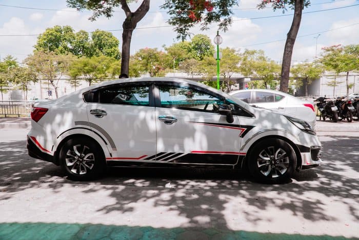Dán lazang và tem sườn Kia Rio tại Kingwrap