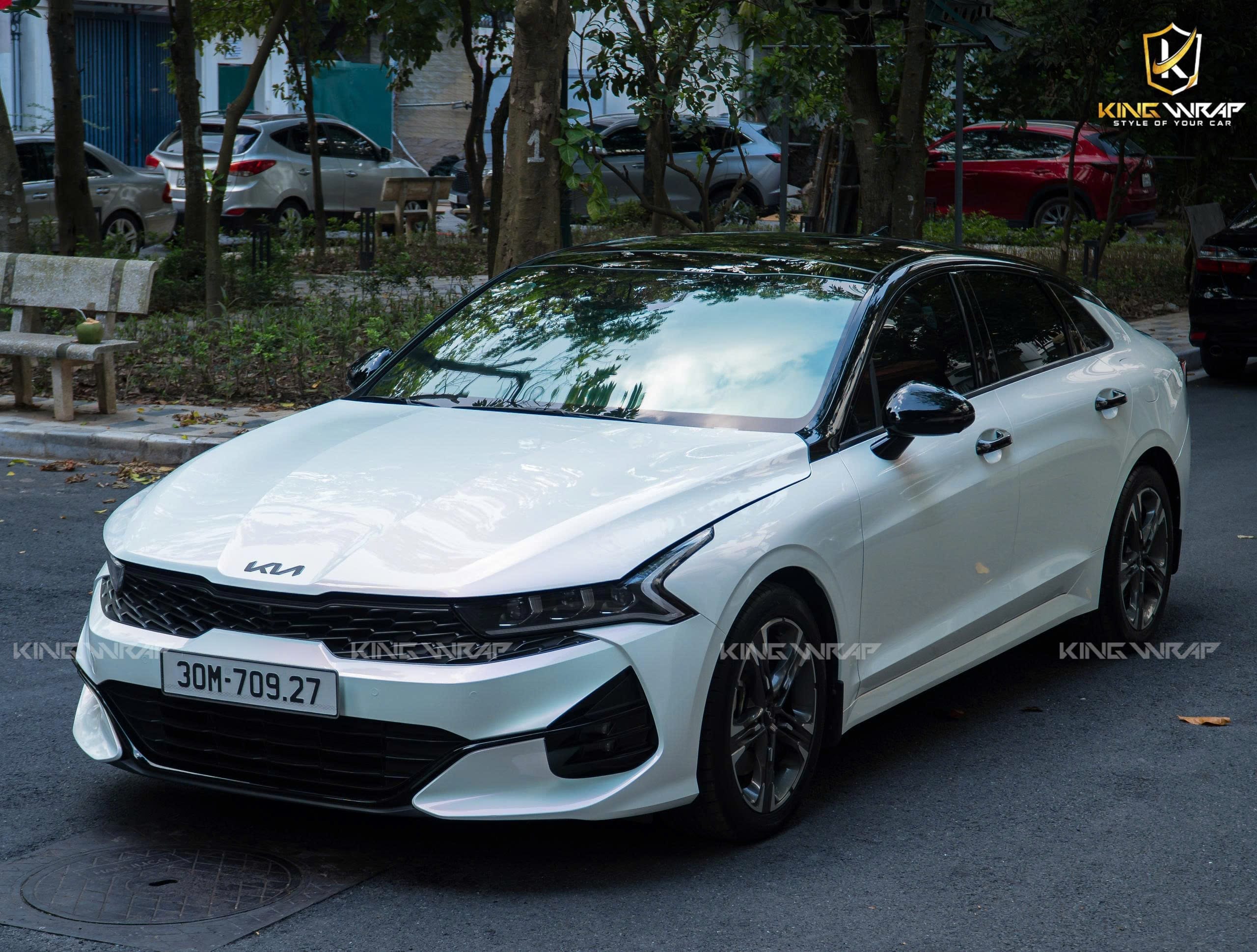 Dán Decal Trắng Ánh Hồng KIA K5