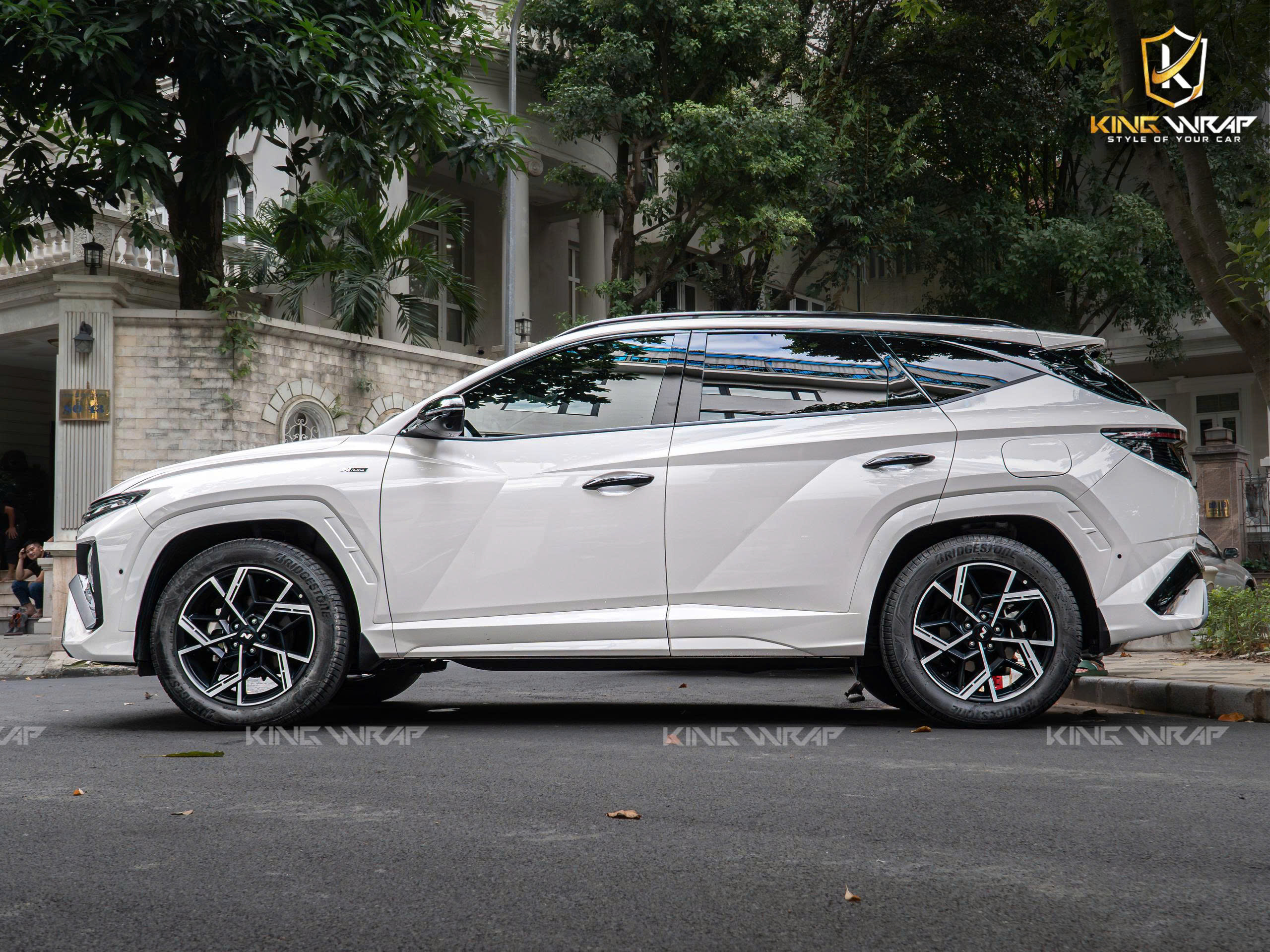 Dịch vụ Dán PPF, Dán Nóc Gương, Độ Đèn, Độ LED Nội Thất – Hyundai Tucson