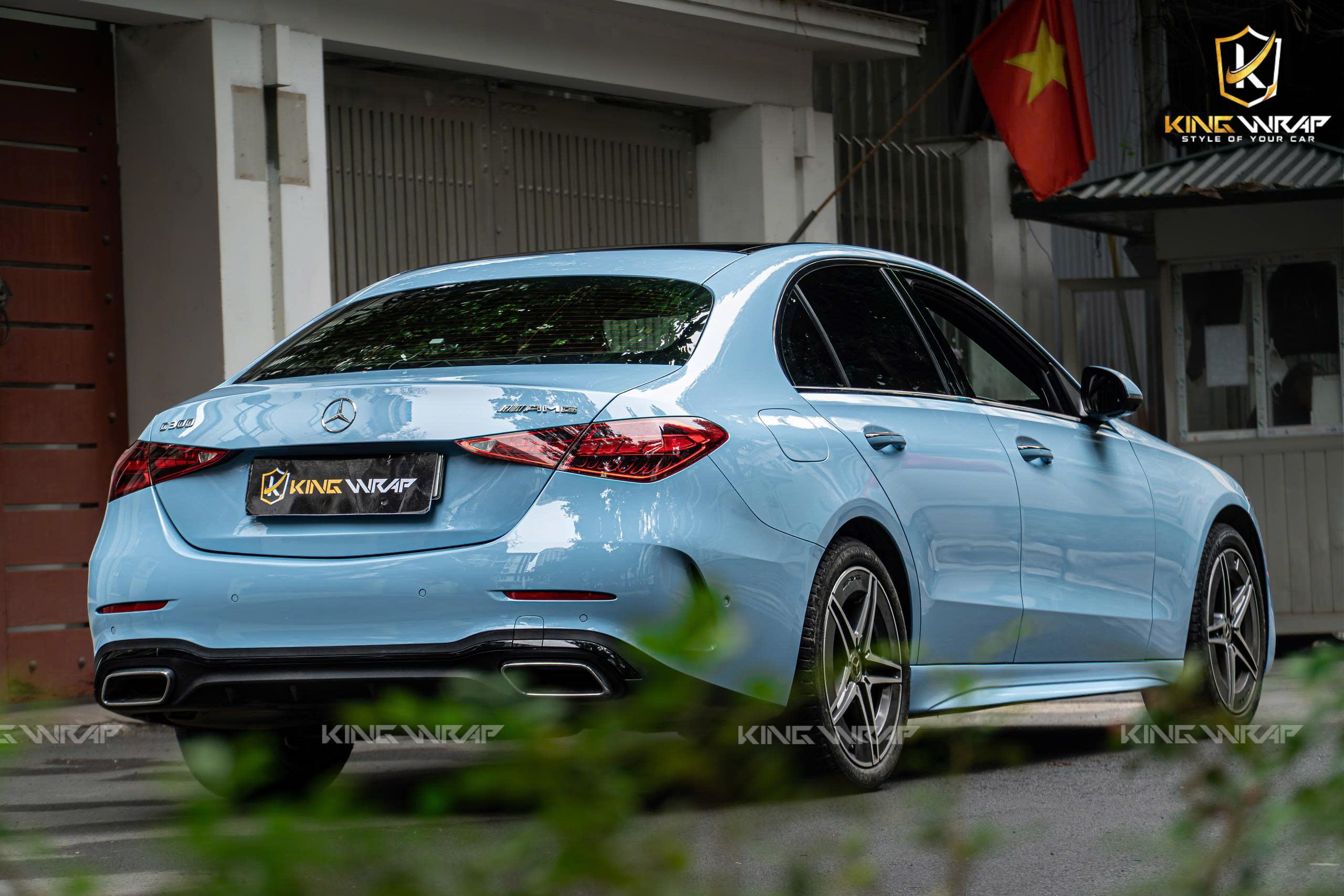 Dán đổi màu Teckwrap CG53HD xe Mercedes C300
