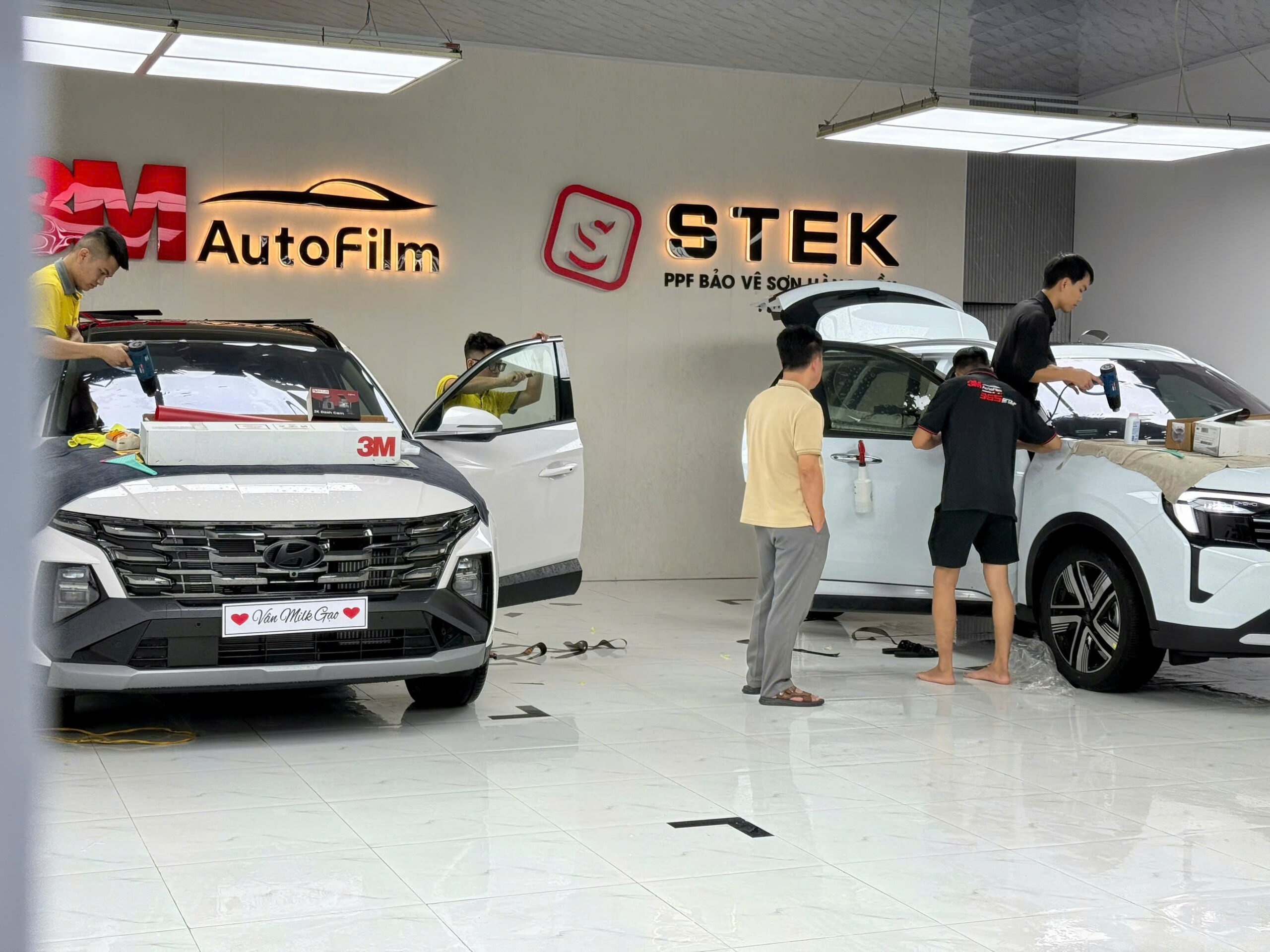 Quy trình dán phim cách nhiệt tiêu chuẩn